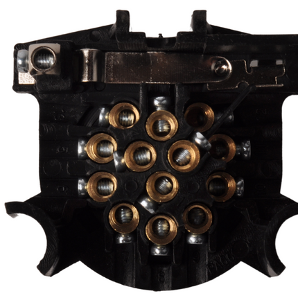 Cantonal 13-polige Steckdose - inklusive Dichtungsgummi - inklusive Mikroschalter für Nebelschlussleuchte