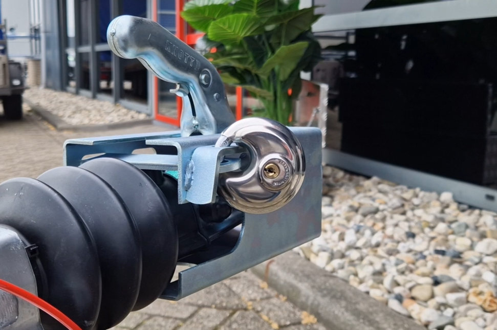 Cantonal Diskusschloss (70 mm) mit identischen Schlüsseln in Serie (2570C)