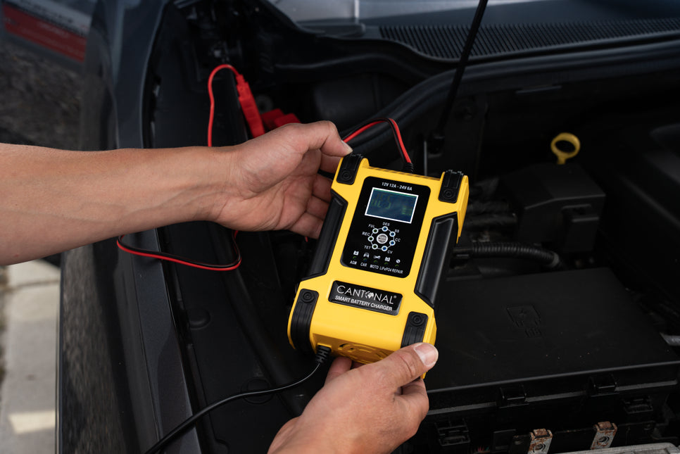 Cantonal Intelligentes Batterieladegerät 12V/24V – 12A/6A – 7-stufiger Ladevorgang