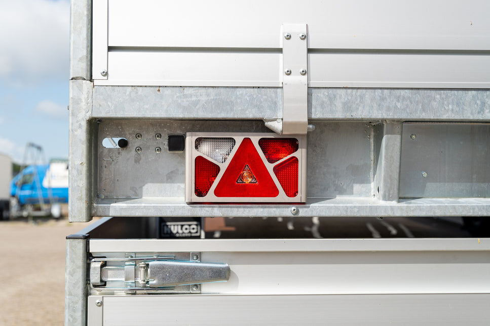 Cantonal Schutzgitter Aspock Multipoint 5 mit freiem Dreieck 245x140x65 mm - Material Edelstahl