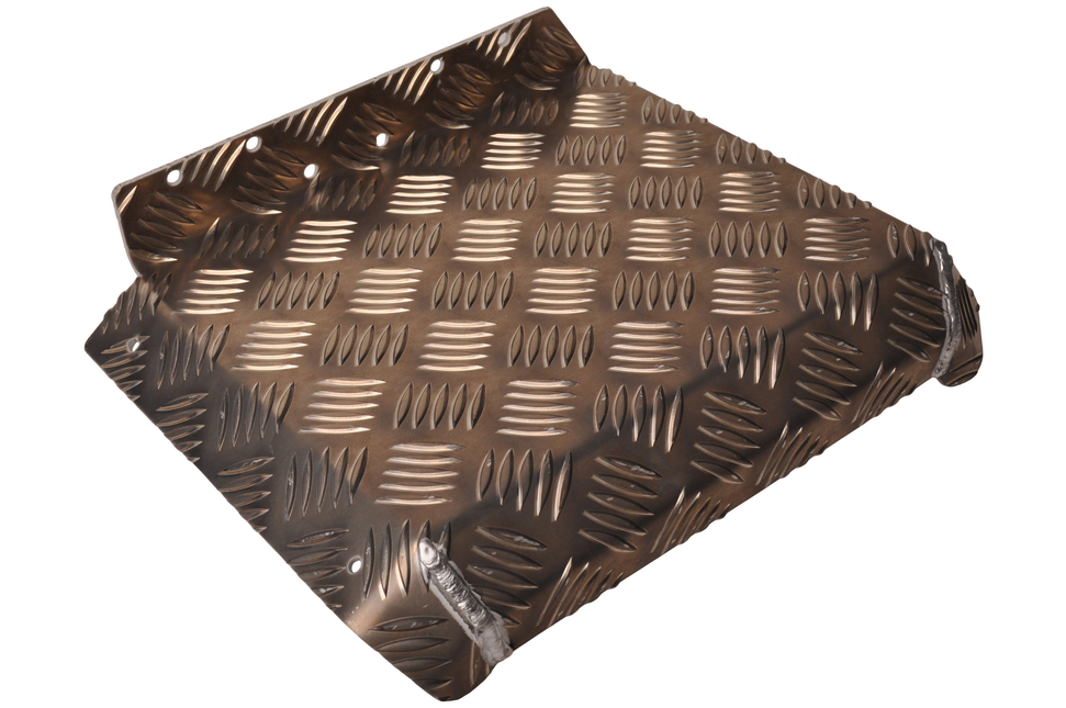 De Haan Halbes Kotflügel rechts 310x290 mm - geeignet für Hapert Anhänger - Aluminium Riffelblech Material