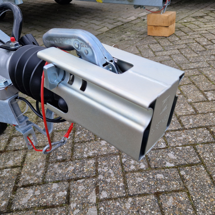 Albe Deichselbox Albe – Premium - Silber - Stahl - inkl. Edelstahl-Discussschloss mit 2 Schlüsseln