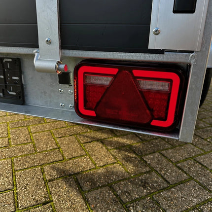 Aspock Anhänger Rückleuchte - Aspöck MultiLED 4 - rechts - 241x141x71 mm - vollständig LED - 5-poliger Bajonettanschluss