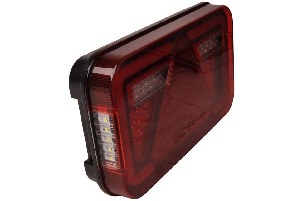 Aspock Anhänger Rückleuchte - Aspöck MultiLED 4 - rechts - 241x141x71 mm - vollständig LED - 8-poliger Bajonettanschluss