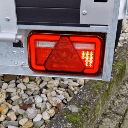 Aspock Anhänger Rückleuchte - Aspöck MultiLED 4 - rechts - 241x141x71 mm - vollständig LED - 8-poliger Bajonettanschluss