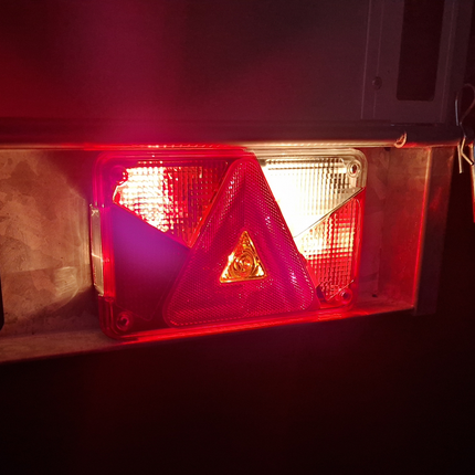 Aspock Aspöck Multipoint 5 Rückleuchte rechts - mit Rückfahrscheinwerfer - Steckeranschluss