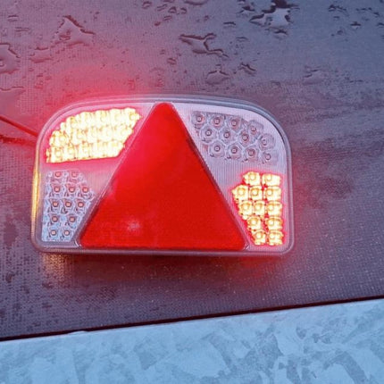 Aspock LED Rückleuchte rechts mit allen Funktionen - 55 Leds - 244x149x48 mm