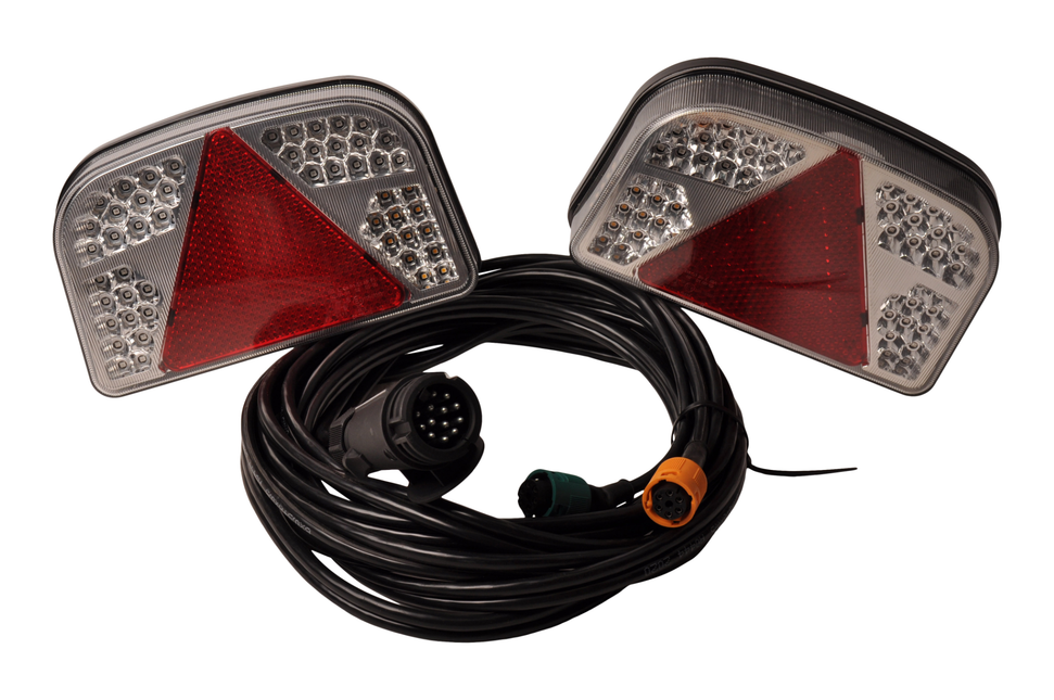 Aspock LED Rückleuchten Set mit 7 Meter Hauptkabel - 13 Pins