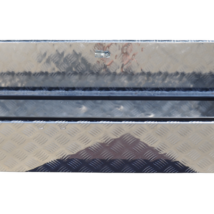 Cantonal Aluminium Deichselbox aus Riffelblech 1250x250x250 mm