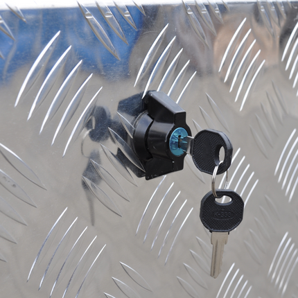 Cantonal Aluminium Deichselbox aus Riffelblech 760x380x400 mm