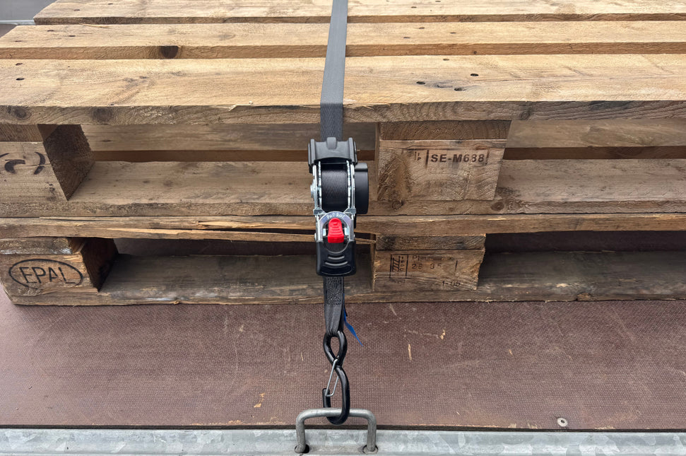 Cantonal Automatisch aufrollender Spanngurt 300x2,5 cm - mit S-Haken und Sicherungsfeder - 600 kg  - Set mit 2 Stück