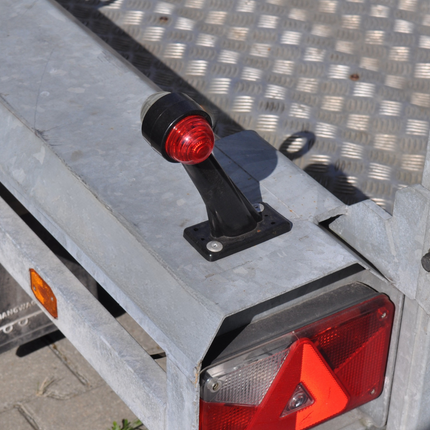 Cantonal Basic Begrenzungsleuchte Rot/Weiß Licht 19 cm lang in schrägem Winkel - 2 Stück - links und rechts  - LED