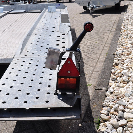 Cantonal Begrenzungsleuchte rot/weiß - 45 Grad - LED - 12/24 Volt