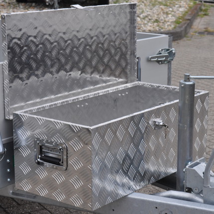 Cantonal Deichselbox Aluminium-Riffelblech 840x400x310 mm – mit Schmetterlingsverschluss