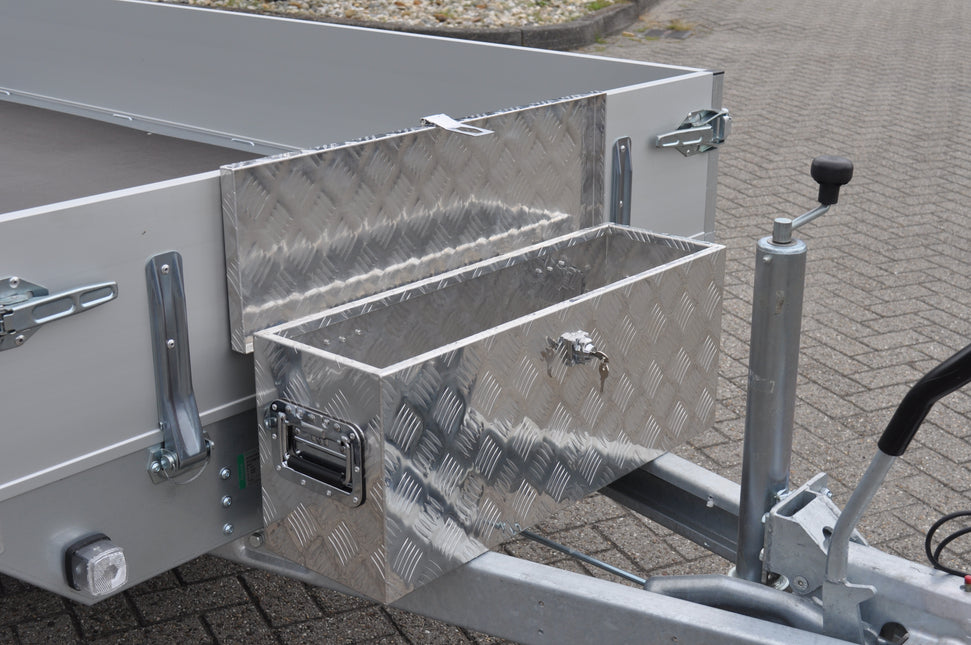 Cantonal Deichselbox aus Aluminium-Riffelblech 760x235x300 mm – Schmetterlingsverschluss