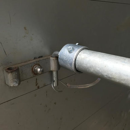 Cantonal Endstück für Bruststange Pferdeanhänger 53x43 mm - 90 Grad