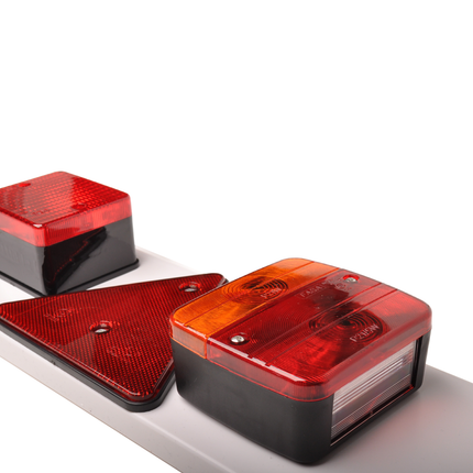 Cantonal Komplette Lichtleiste für Anhänger – 122 cm – 7-polig – inkl. 8 m Kabel