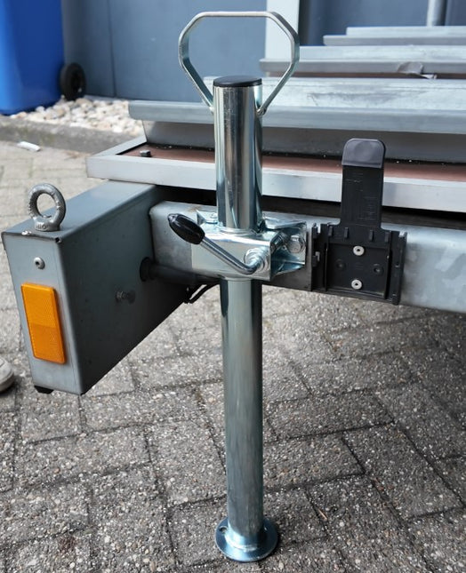 Cantonal Komplettset mit Stahlstützfuß und Klemme - 48 mm Rohrdurchmesser - inklusive Befestigungsmaterial