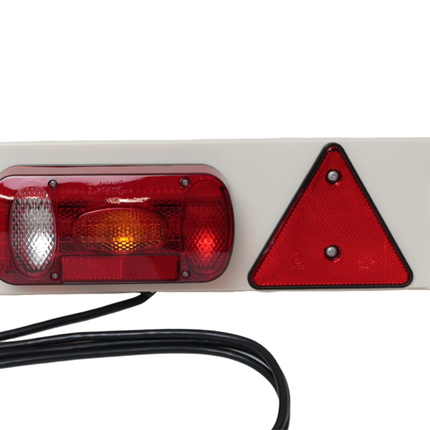 Cantonal Lichtleiste für Anhänger - 150 cm breit - 13-poliger Stecker an 9 Meter Kabelsätze