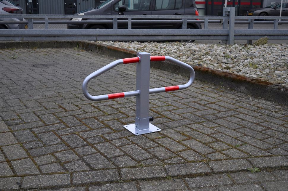 Cantonal Parkplatzsperre 465x750 mm - inklusive reflektierendem Band