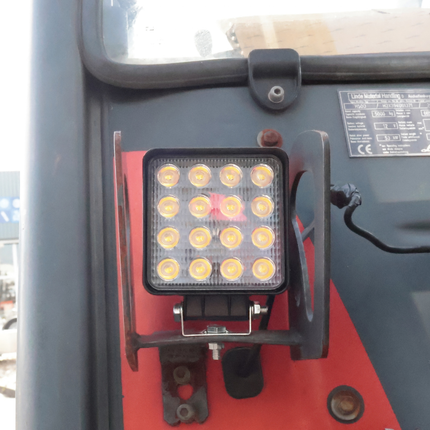 Cantonal Premium LED-Arbeitsscheinwerfer - 16W LEDs - 10-30V - 1500 Lumen - inklusive Montageset