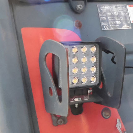 Cantonal Premium LED-Arbeitsscheinwerfer - 16W LEDs - 10-30V - 1500 Lumen - inklusive Montageset