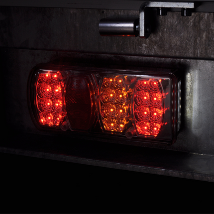 Cantonal Rückleuchte Aspöck-Stecker 228x106x55 mm - Voll-LED und Plug&Play - links