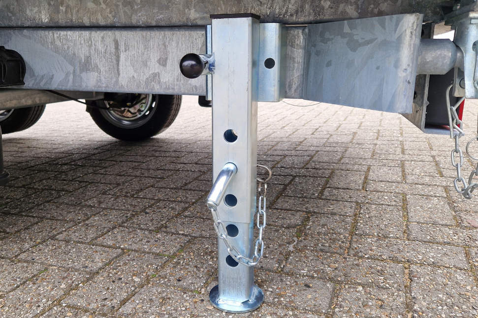 Cantonal Set von 2 kippbaren Stützfüßen - verstellbar und klappbar - geeignet für Eduard-Anhänger