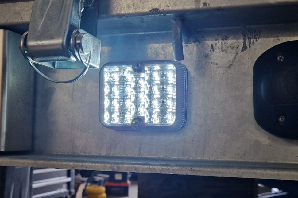 Cantonal Set von 2 LED-Rückfahrlampen - 100x80x28 mm - LED