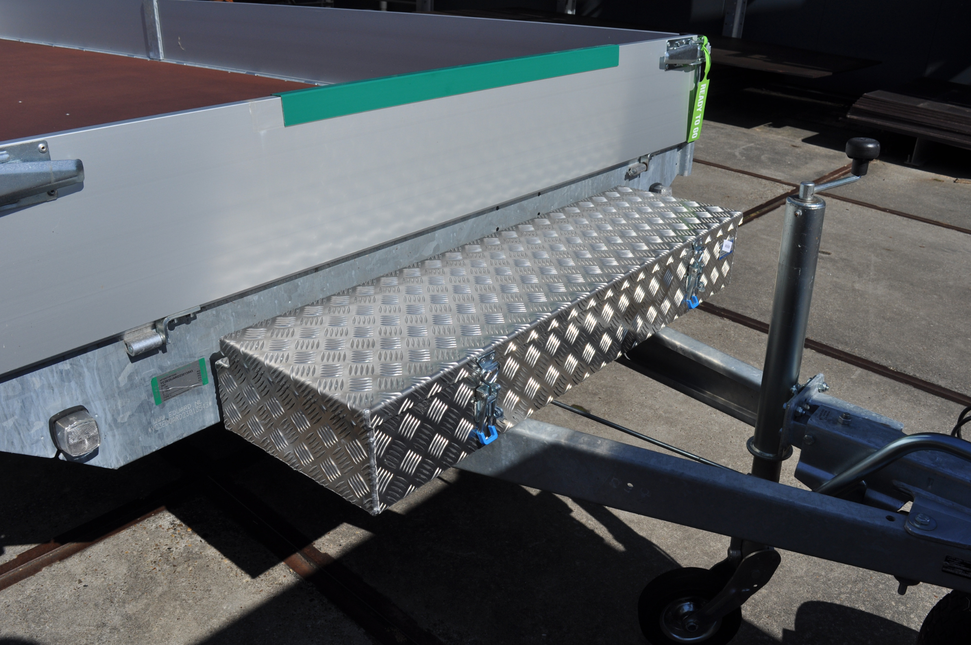 De Haan DE HAAN BOX HE - 1200x380x190 mm - wasser- und staubdichter Deichselbox aus Aluminium-Riffelblech - ausgestattet mit Spannschlössern