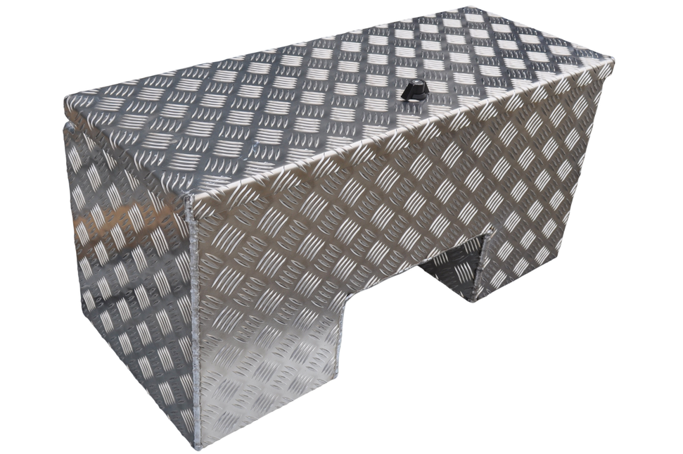 De Haan DE HAAN BOX IN - 800x350x400 mm - Aluminium-Riffelblech-Deichselbox - ausgestattet mit Butterfly-Schloss