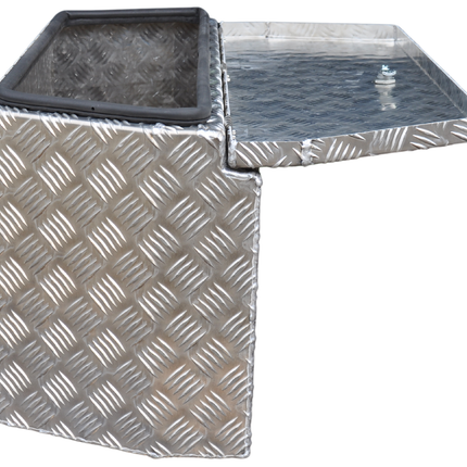 De Haan DE HAAN BOX PBV - wasser- und staubdichter Aluminium-Riffelblech Deichselbox 750x320x400 mm - ausgestattet mit Butterfly-Schloss