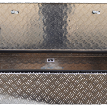 De Haan DE HAAN BOX WXV - 950x400x250 mm - wasser- und staubdichter Aluminium-Riffelblech Deichselbox - mit Butterfly-Schloss