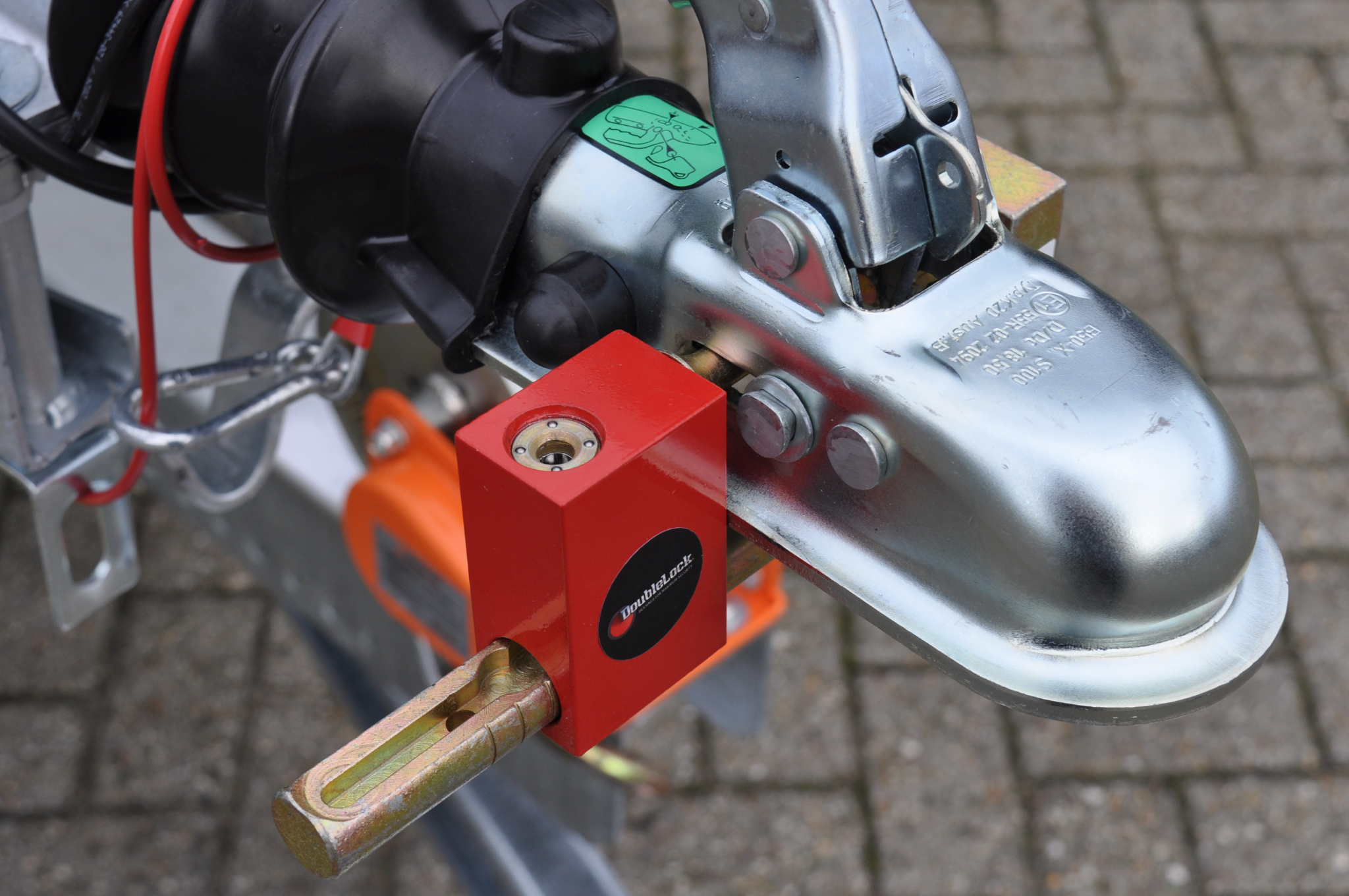 DoubleLock Außenborderschloss – SCM-geprüftes Sicherheitsschloss Für Bootsmotoren, Bolzenmontage, Inkl. 5 Schlüssel, Verriegelt In 5 Sek. – Schwarz, Robust & Wetterfest DoubleLock Außenborderschloss – SCM-geprüftes Sicherheitsschloss Für Bootsmotoren, Bolzenmontage, Inkl. 5 Schlüssel, Verriegelt In 5 Sek. – Schwarz, Robust & Wetterfest