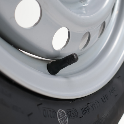Kargotrail Komplettrad Anhänger - 145/80R13 - Lochkreis: 4x130 - Tragfähigkeit: 425 kg - Nabendurchmesser: 85 mm