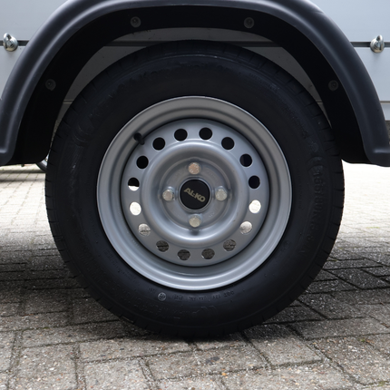 Kenda Komplettrad Anhänger - 155/80R13 - Lochkreis: 4x100 - Tragfähigkeit: 500 kg - Nabendurchmesser: 57 mm
