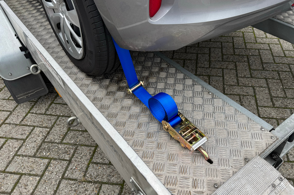 Novio Spanngurt für Autotransport - 250x5 cm - Bruchlast 860 kg