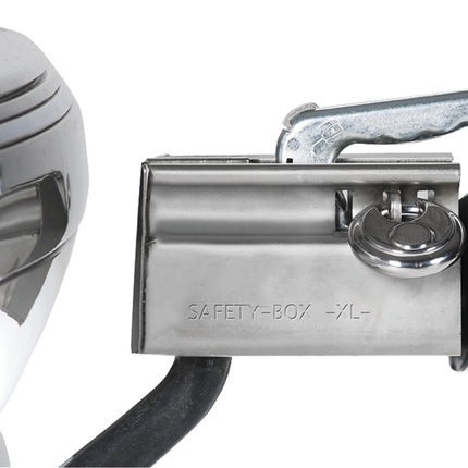 Winterhoff Deichselschloss Kasten Albe XL – Premium – Silber – Stahl – inkl. Edelstahl-Discussschloss mit 2 Schlüsseln – Safetybox XL